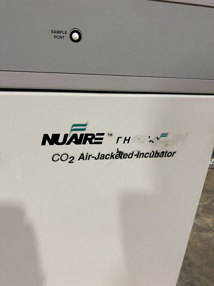 NUAIRE NU-5500 Incubator