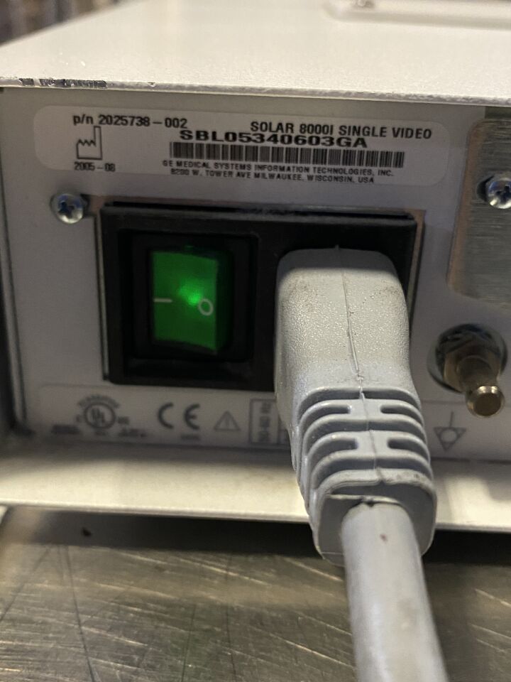 GE Solar 8000i Monitor