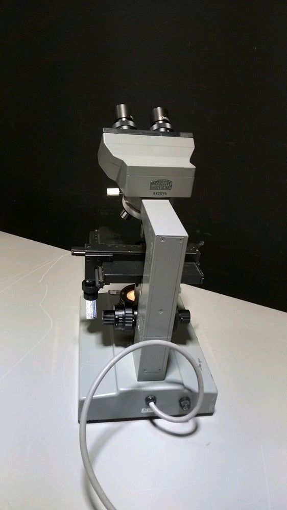 BRISTOLINE LAB MICROSCOPE WITH 4 OBJECTIVES