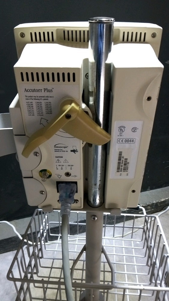 MINDRAY DATASCOPE ACCUTORR PLUS PATIENT MONITOR