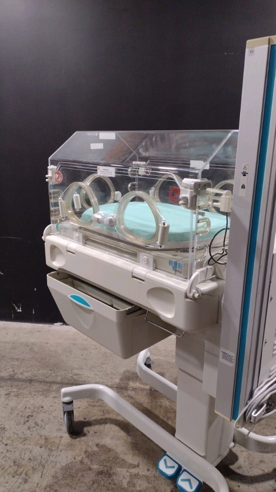 OHMEDA GIRAFFE INFANT INCUBATOR