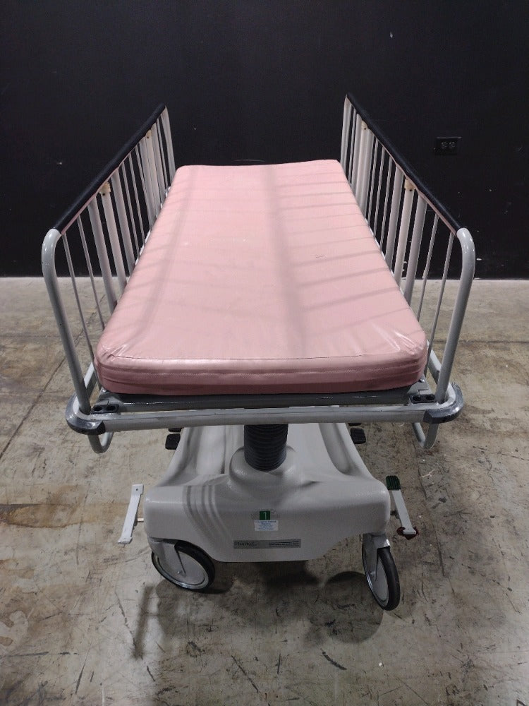 HAUSTED PEDIATRIC CARE INFANT CRIB