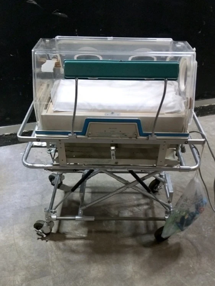 AIR-SHIELDS TI100 INFANT INCUBATOR