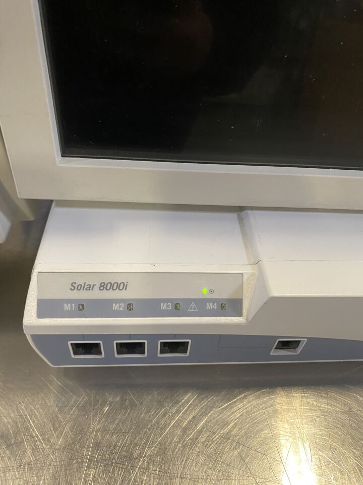 GE Solar 8000i Monitor